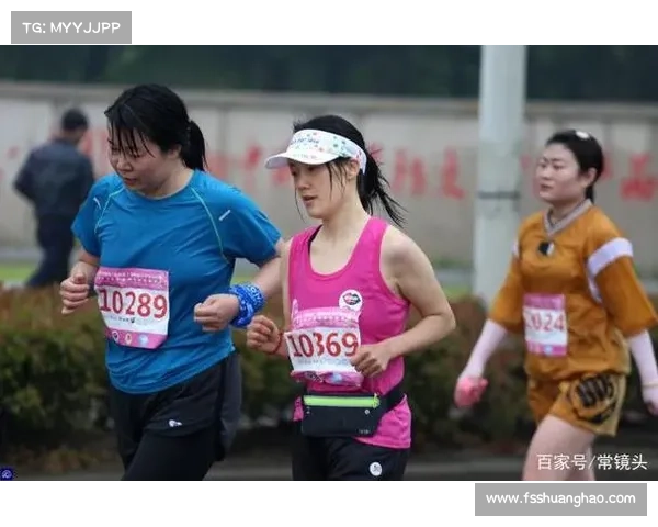 女子冲刺赛竞争激烈程度如何全面剖析体育竞技中的速度与耐力对决